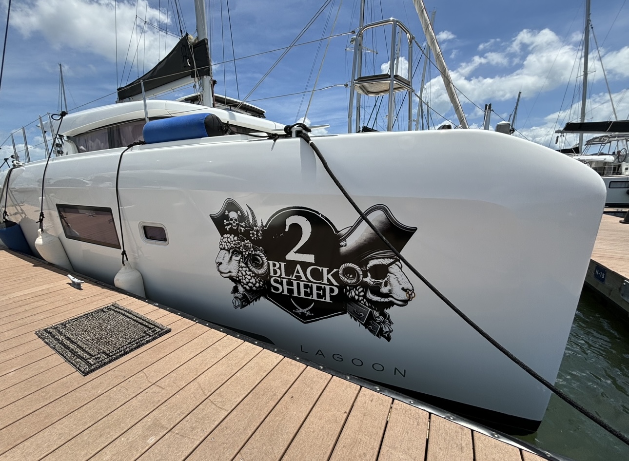 boat lettering installation in West Palm Beach Florida